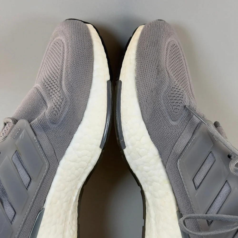 Adidas Ultraboost 22 Mens 14 Running Shoes Gray White Lace Up Low Sneakers Boost